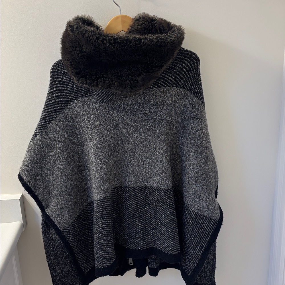 ZARA Poncho with Faux Fur Trim Hood, Sz M. - Picture 10 of 16